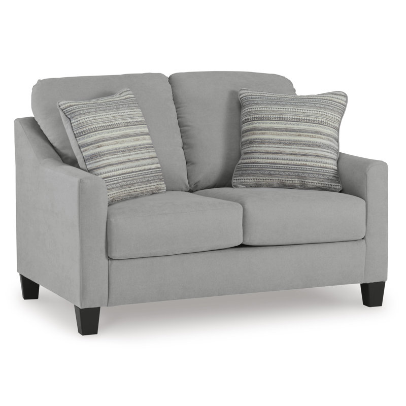 Kaylnn Loveseat