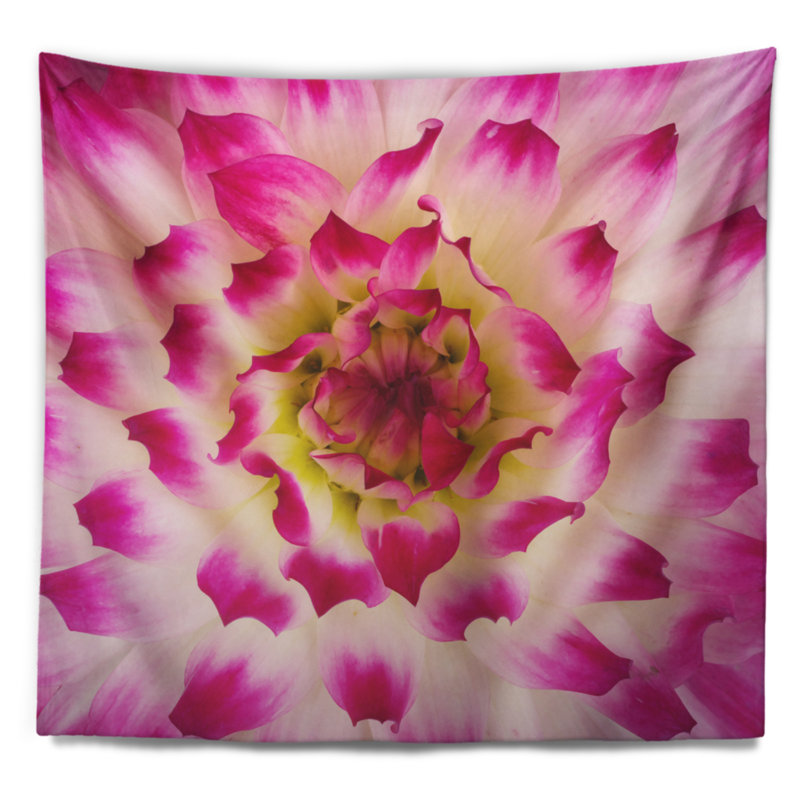 Tapisserie florale lisse à pétales de roses blanches, H 32 po x l 39 po