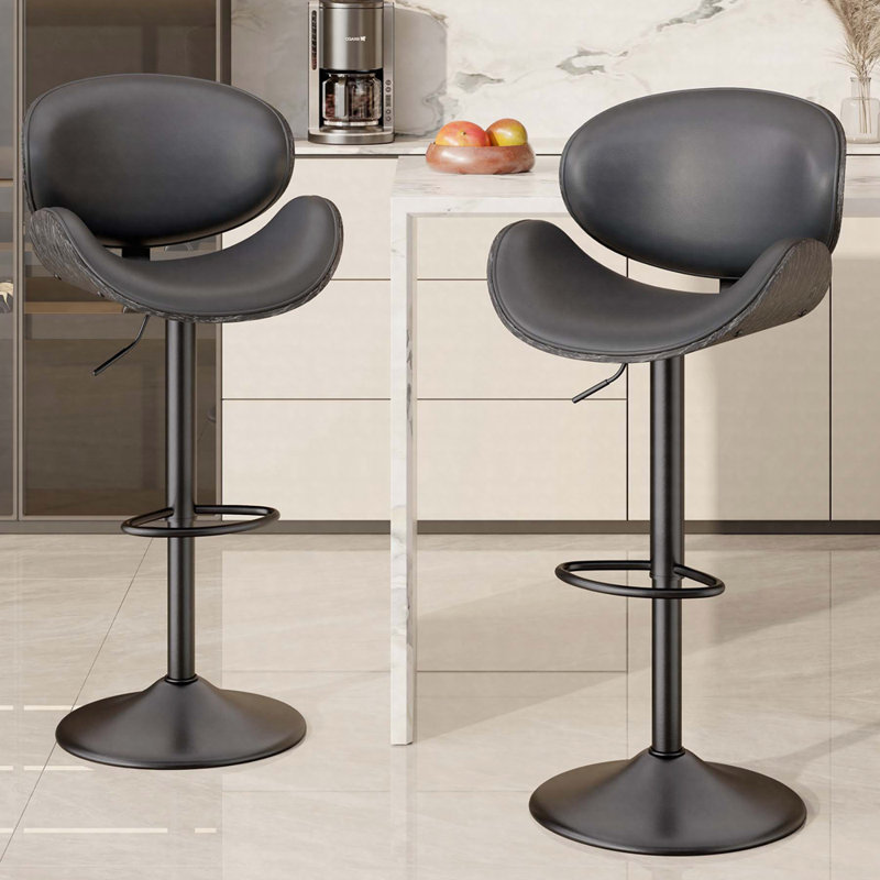 Ensemble de 2 tabourets de bar pivotants réglables de 23,5 à 32,5 po, structure en bois cintré avec similicuir et repose-pieds
