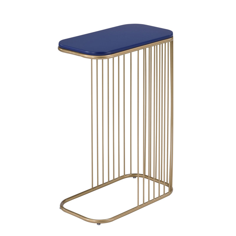 Table en C avec base en métal