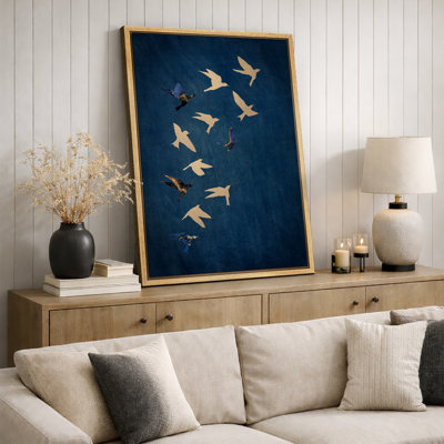 Oiseau volant indigo bleu marine, images de chambre à coucher minimalistes abstraites rétro, impression sur toile encadrée