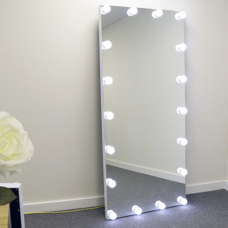 Kaelyn Mirror