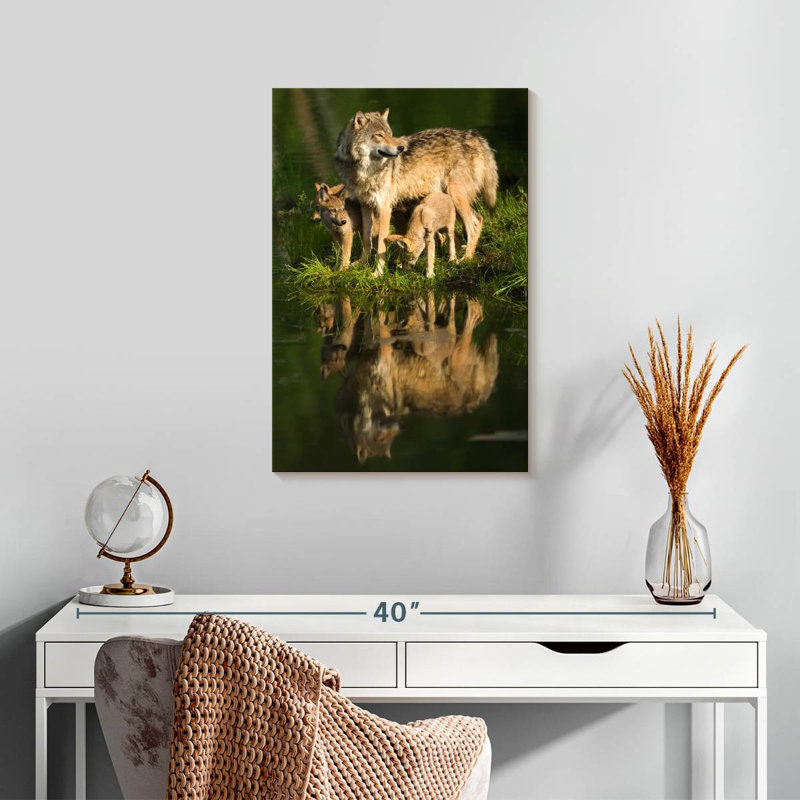 Brampt Wolves au bord du lac, H 24 po x l 16 po