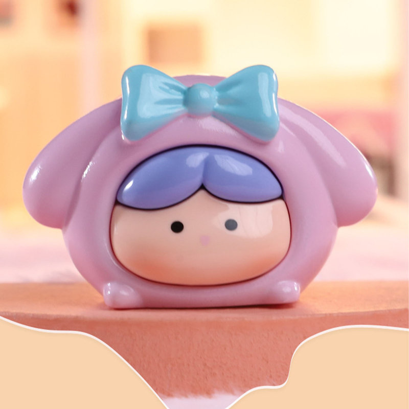 Mini-figurine de poupée en résine
