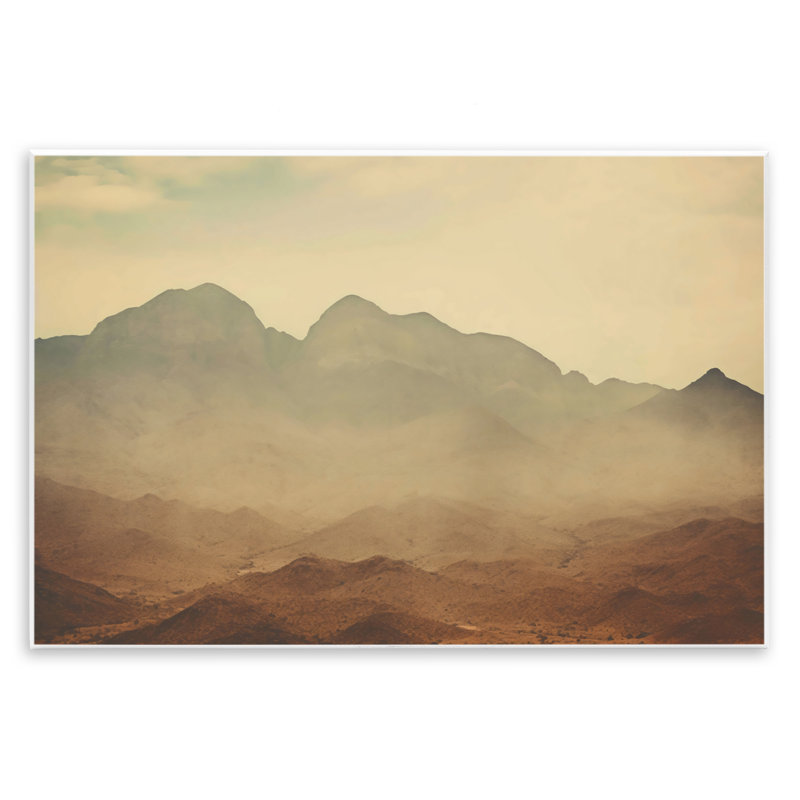 Plaque murale Hazy Desert Mountain, design par Creative Studio, H 10 po x l 15 po