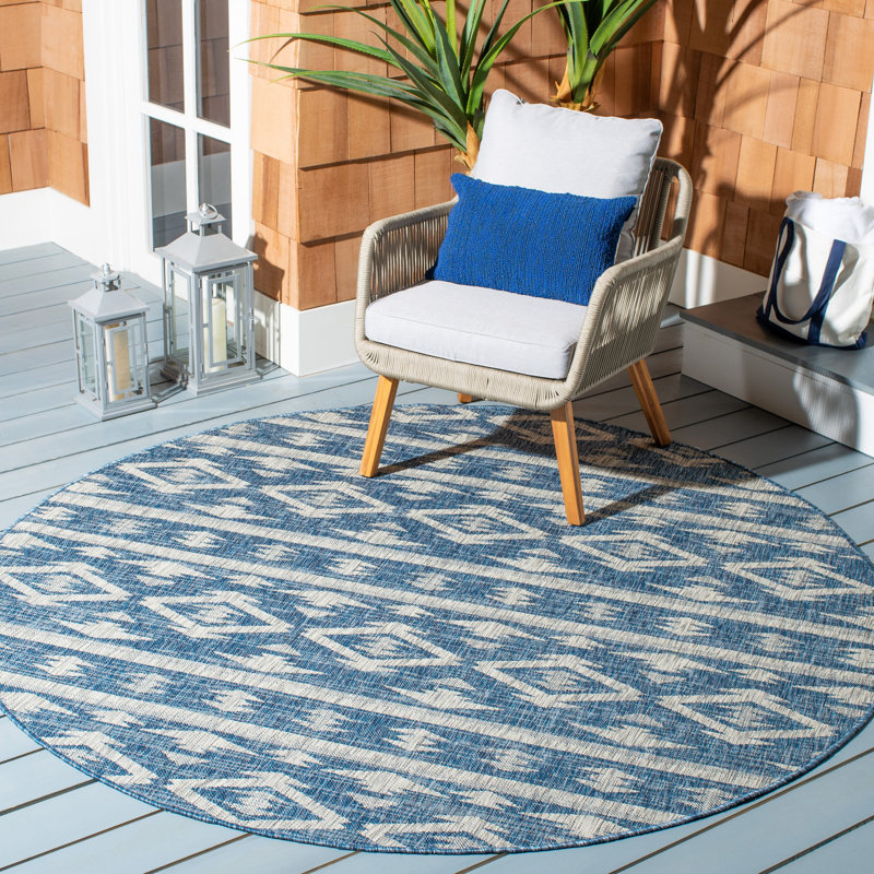 Amarien Southwestern Indoor/Outdoor Area Rug, Round 6'7"