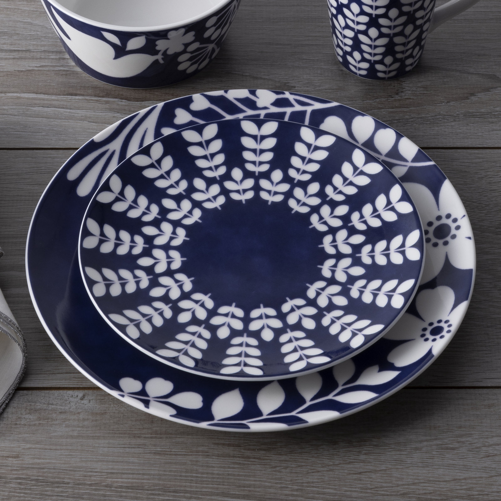 Noritake Bluefjord 4-Piece Coupe Place Setting, Service for 1