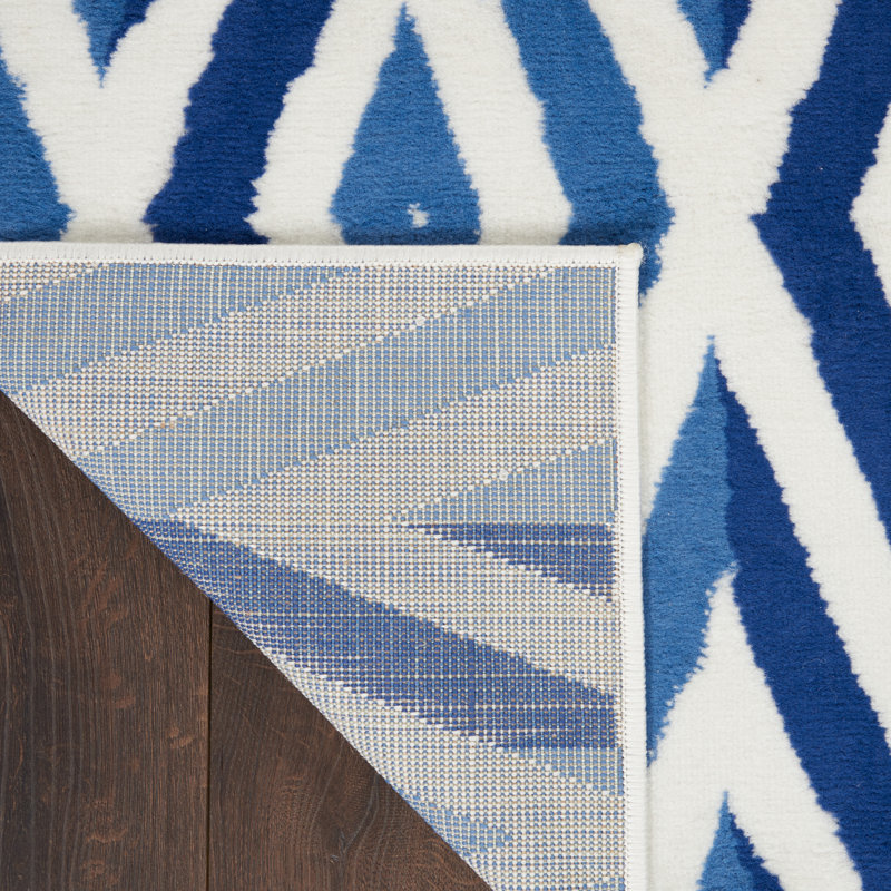 Geometric Indoor Rug, Runner 2' x 8'