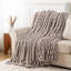 Couverture en fourrure de lapin douce et chaude pour canapé, lit-121784316-121784318