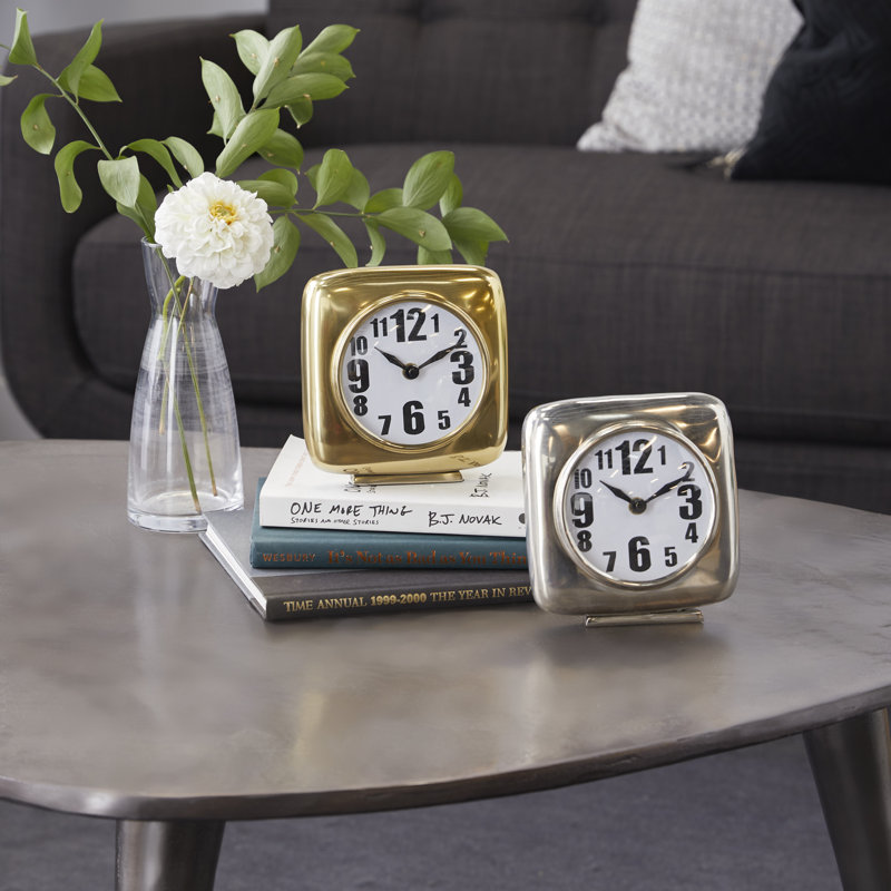 Ensemble d'horloges décoratives multicolores en aluminium et métal