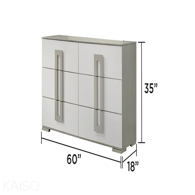 Commode style 6 tiroirs en bois blanc.