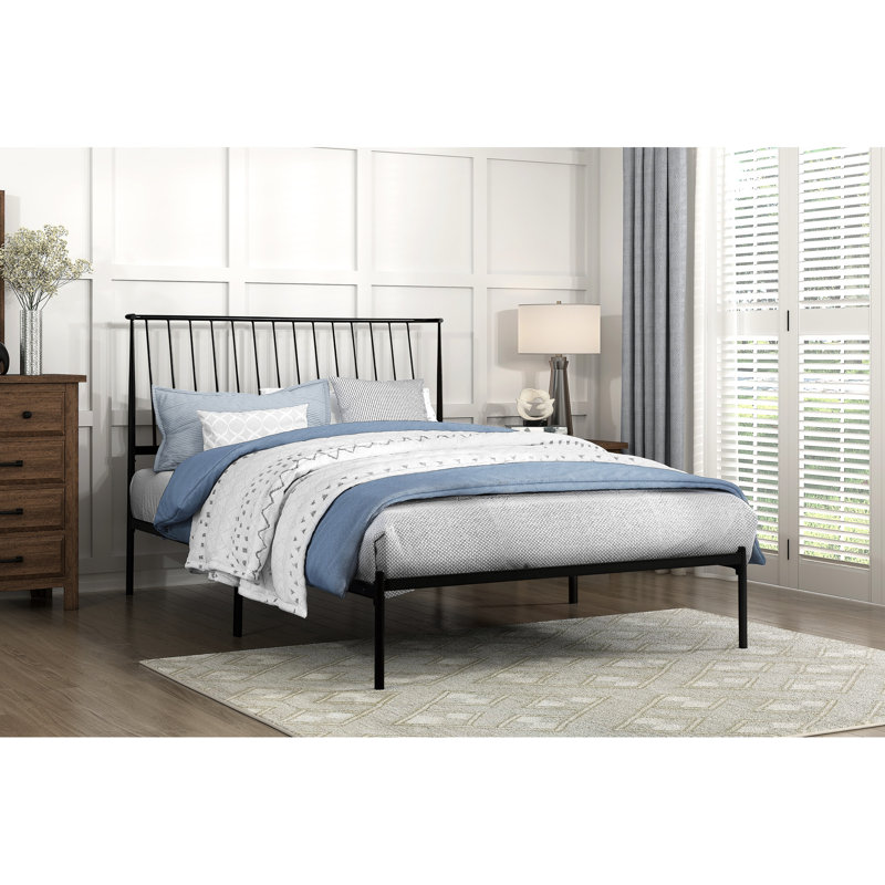 Grand lit plateforme en métal avec finition noire, sérénité de chambre à coucher - cadre transitionnel dans un élément de style moderne