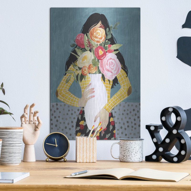 «Flower Vase Girl II» par Grace Popp, H 16 po x l 12 po