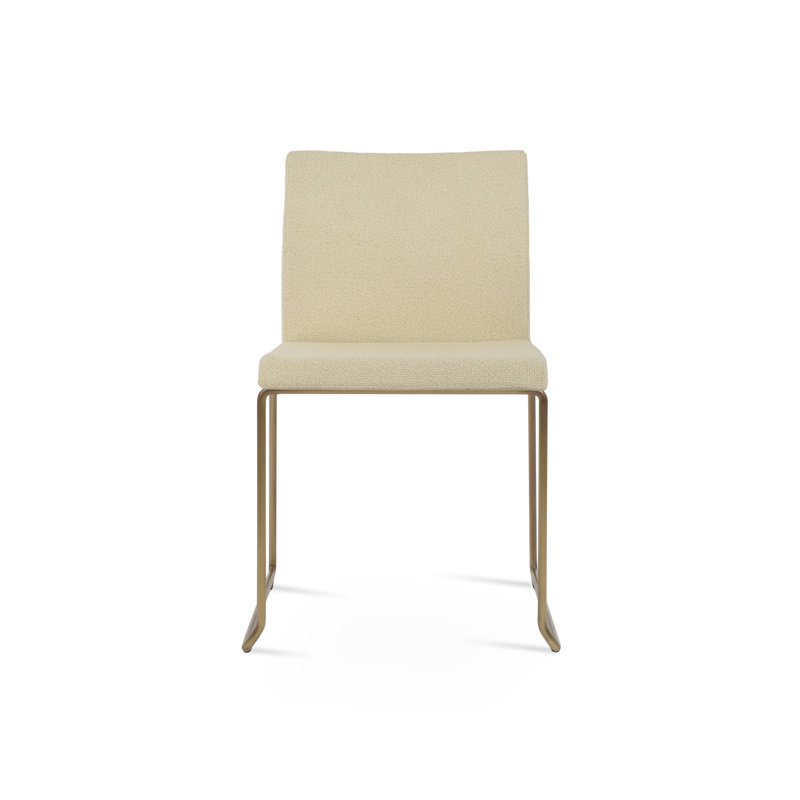 Chaise empilable en laine Aria, Laiton, Beige