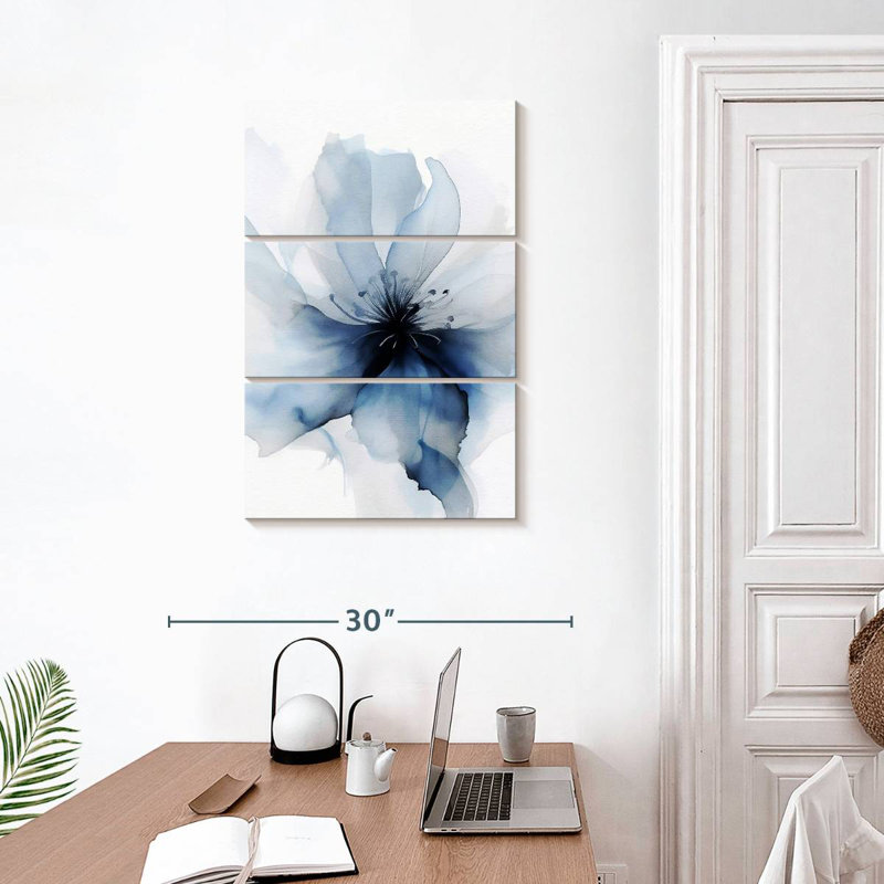 Avery délicat bleu floral I, H 32 po x l 20 po