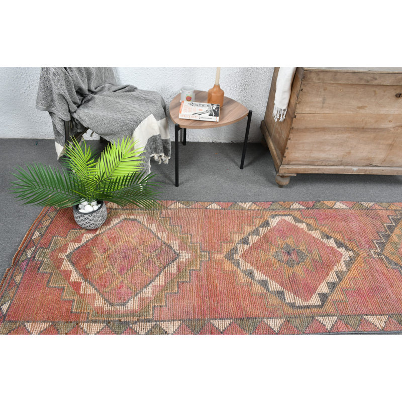 Tapis de couloir vintage rétro avec un design traditionnel, parfait pour ajouter une touche classique rose / vert