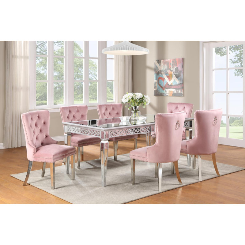 Table et chaises d'appoint en velours, 5 Pieces: Table, 4 Chairs, Pink