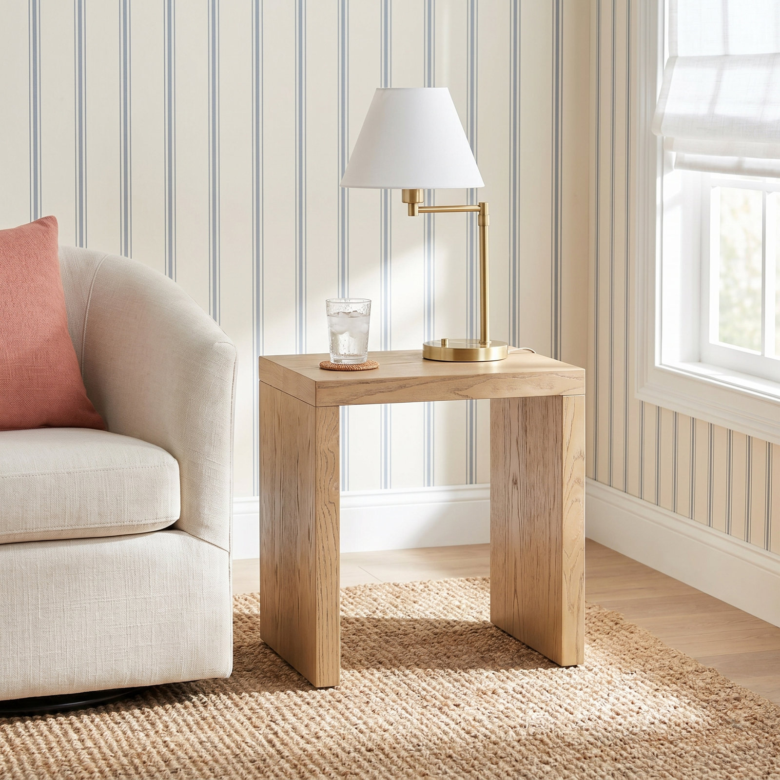 Hathaway 20" End Table