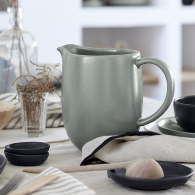 Casafina Pacifica 55oz. Pitcher