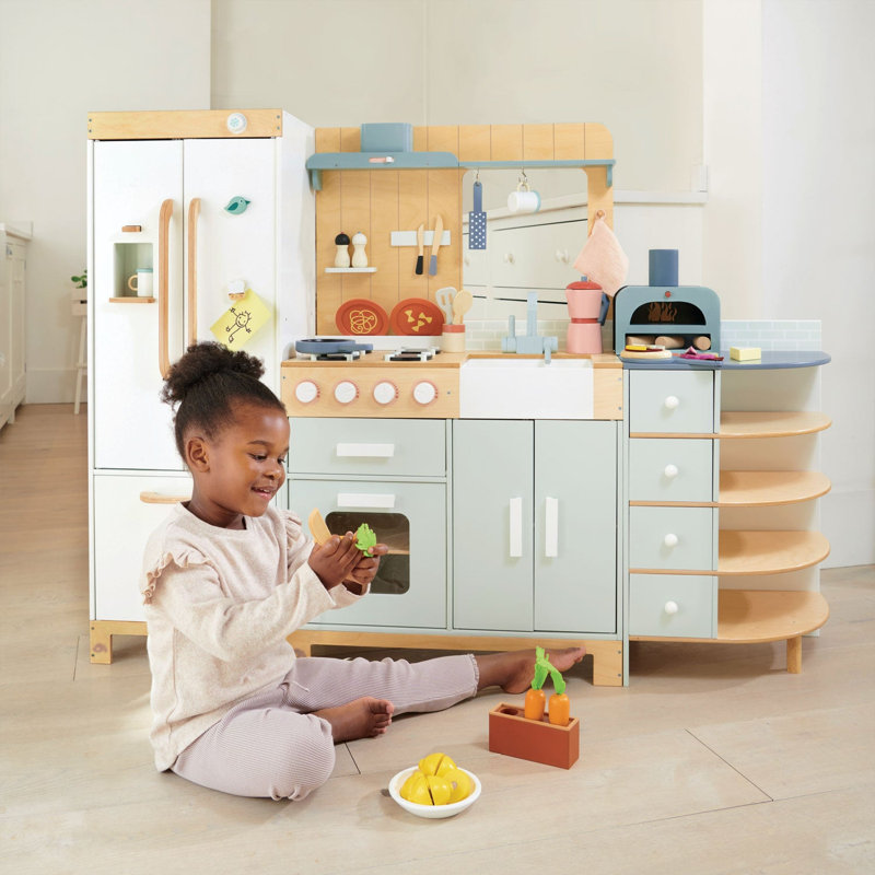 Preschool Pretend Housekeeping & Appliances Set