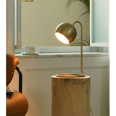 Delonte Metal Lamp