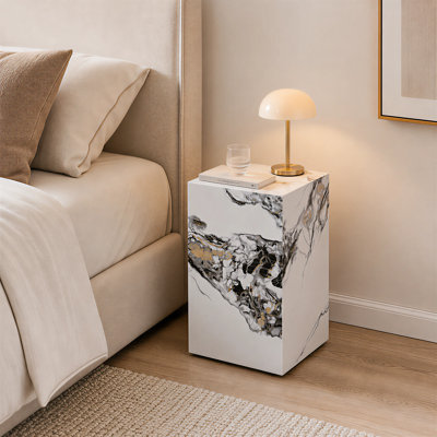 Table de bout compacte 20 po