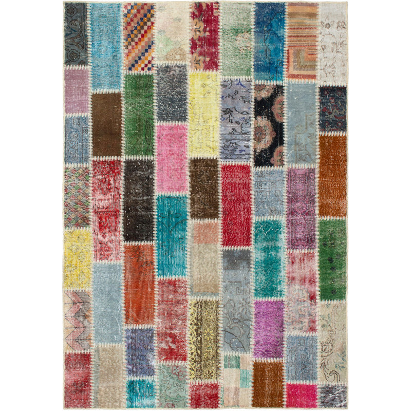 Tapis unique en laine noué à la main style Kosak des années 2010 gris clair / vert / rouge 5 pi 8 po x 8 pi 2 po Kalirose