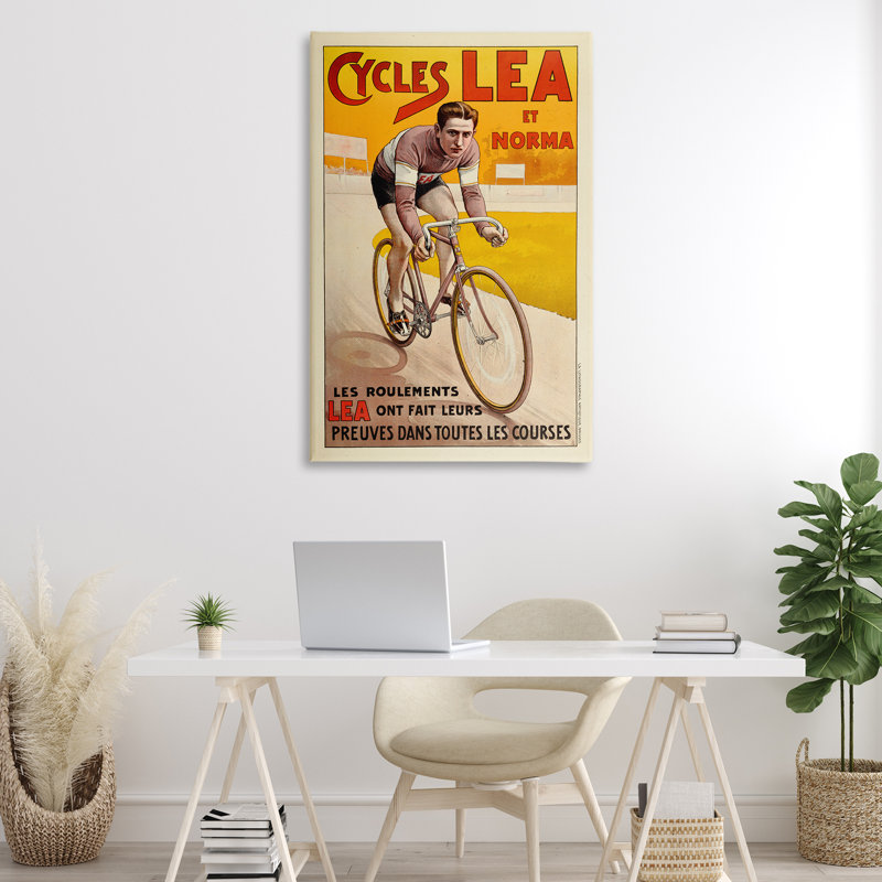 Affiche sur toile jaune antique, conception par Marcus Jules, H 45 po x l 30 po