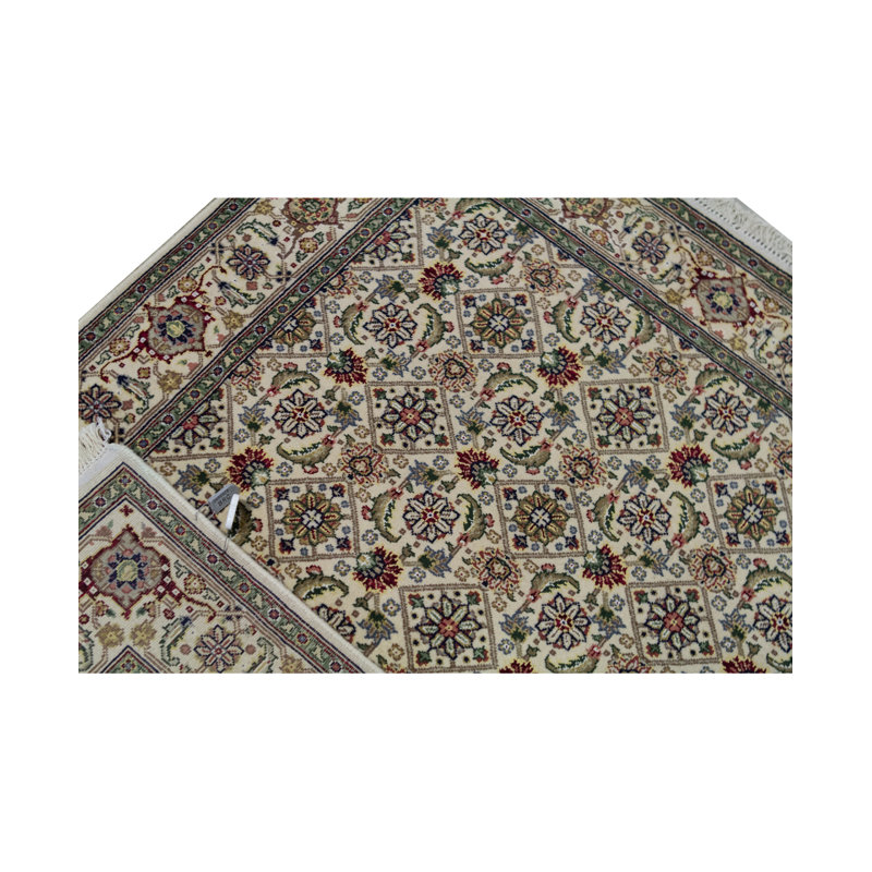 Tapis ivoire et ivoire noué à la main de haute qualité