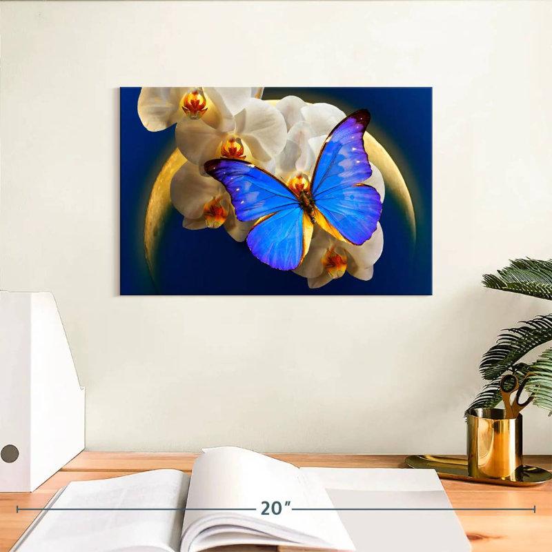 Papillon Morpho au clair de lune, H 8 po x l 12 po