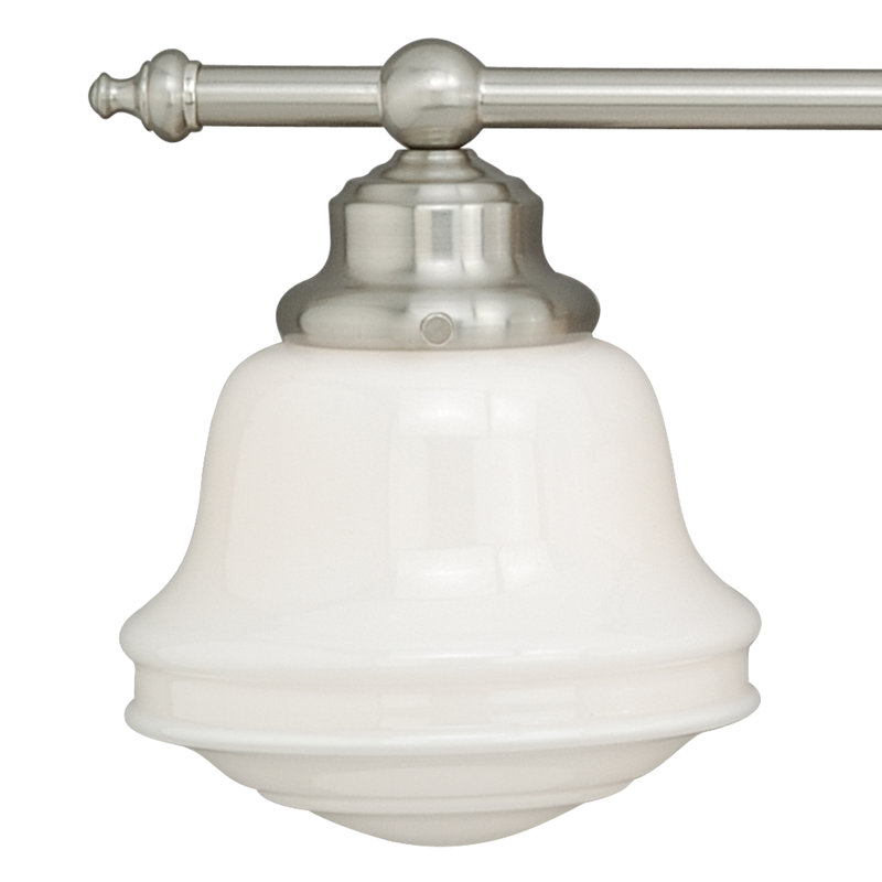 Éclairage pour meuble-lavabo à intensité variable Margaree, Nickel satiné, H 10 po x l 32 po x P 7 po, Quatre lumières