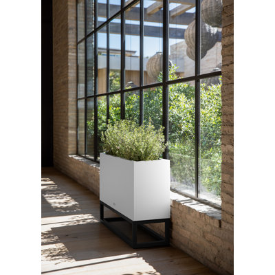 Block Series Elevated Planter
