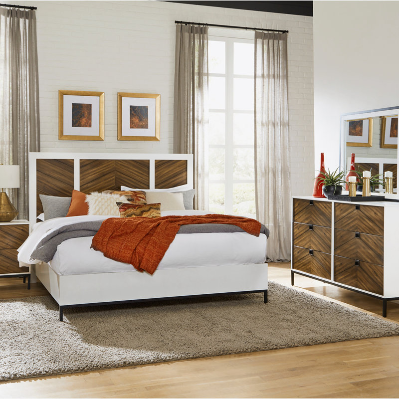Jernice Standard Bed, Queen