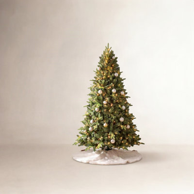 Pre-Lit Spruce Christmas Tree