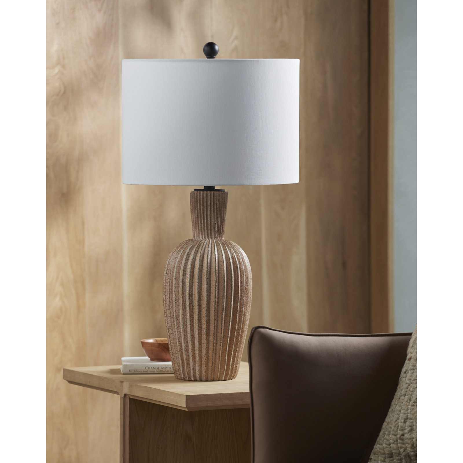 Quinta Resin Table Lamp, Beige