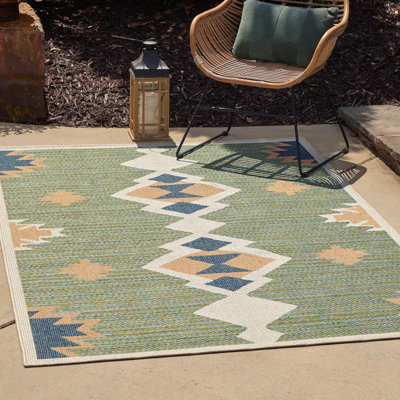 Lauryn Machine Woven Moroccan Indoor and Outdoor Area Rug