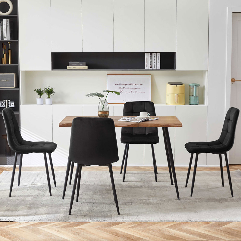 Lawanda Dining Table Set With 4 Chairs