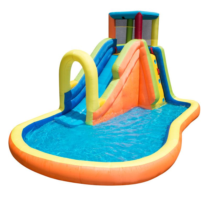 Jeu gonflable avec glissade d'eau et soufflerie 114 pi x 173 pi