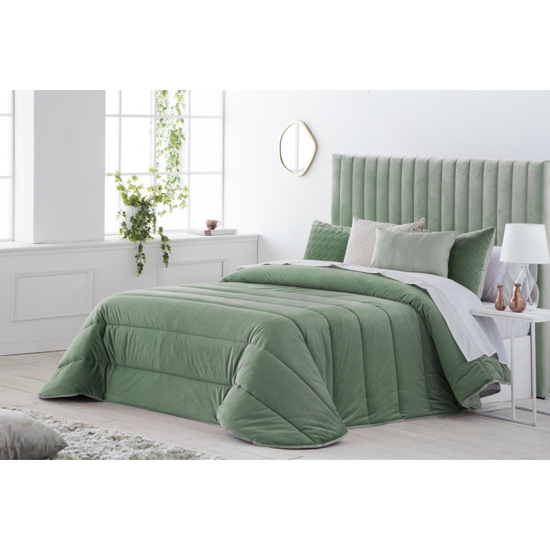 Atreo Comforter, Green, 180cm W x 270cm L