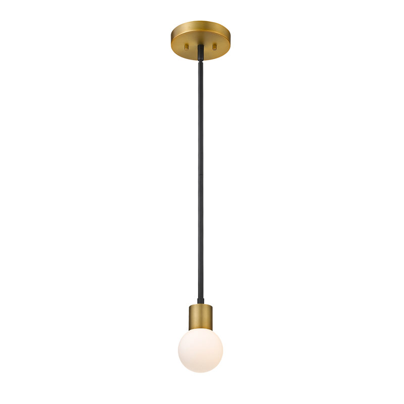 Luminaire suspendu en forme de globe à 1 lumière Ailse, Laiton, Opale