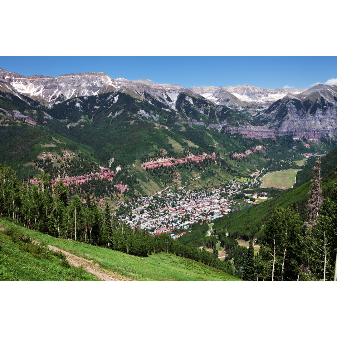 Luftaufnahme von Telluride in Colorado von Stevegeer - Kunstdrucke ohne Rahmen auf Leinwand