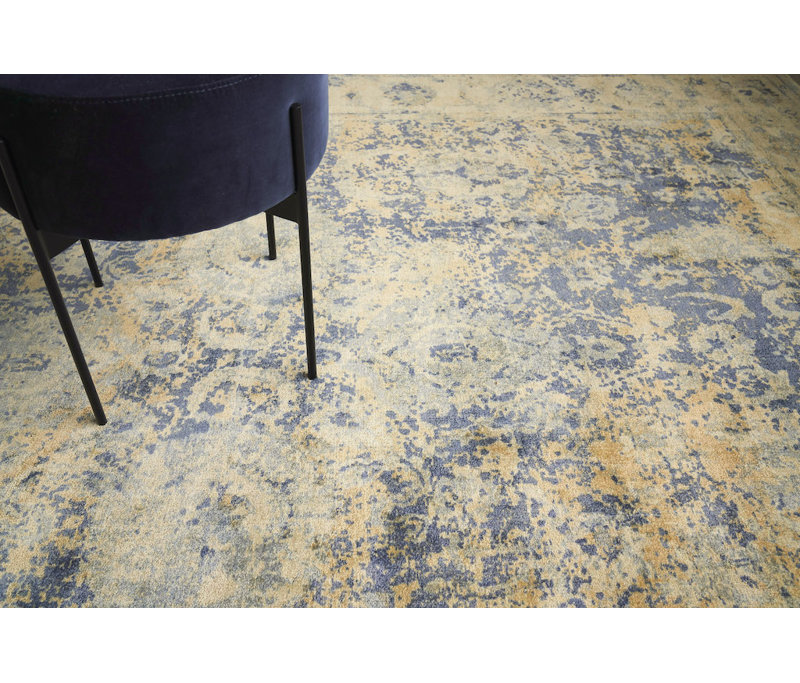 Cassina Oriental Area Rug, Rectangle 6' x 9'