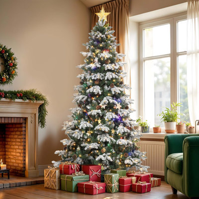 Arbre de Noël artificiel en forme d'épinette floqué / givré 7,5 pi