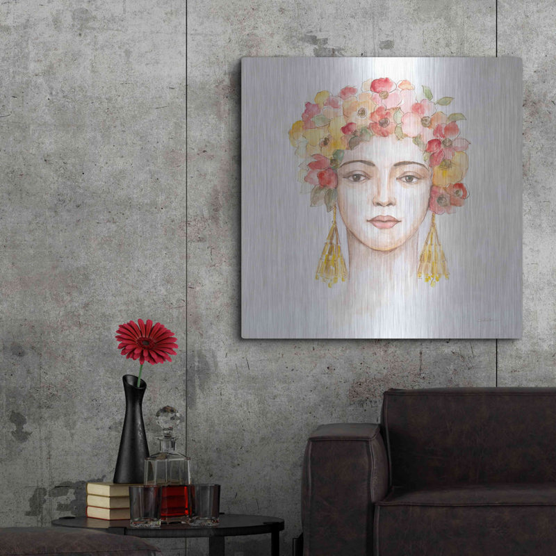 «International Woman IV» par Silvia Vassileva, art mural en métal, 36 po x 36 po, H 36 po x l 36 po