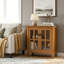 Armoire de rangement transitionnelle en bois massif l 30 po avec portes réglables Artisan-424591602