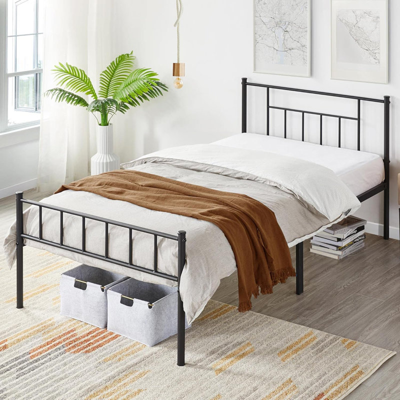 Delaenie Metal Platform Bed, Simple, Noir