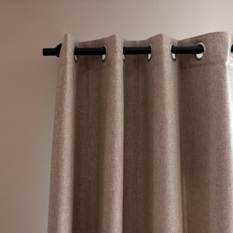 Panneau de rideau simple occultant et isolant de couleur unie avec œillets, L 54 po x L 95 po, Beige