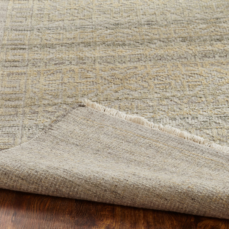 Avannah Wool Area Rug in Beige, Rectangle 6' x 9'