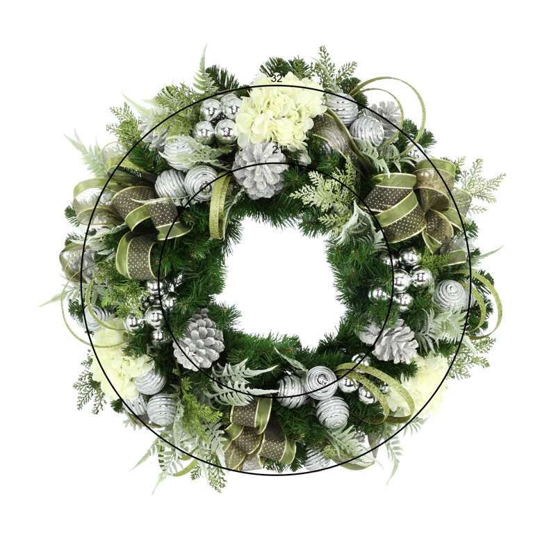 Couronne de Noël 32 po avec hortensias, ornements et boucles