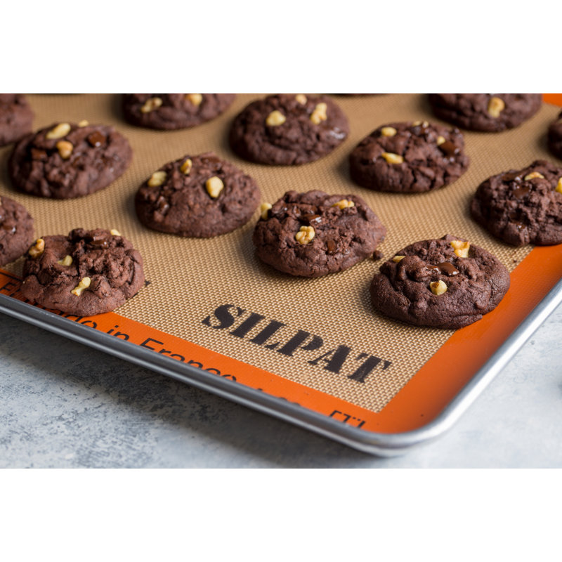 Silicone and Fiberglass Non-Stick Baking Mat